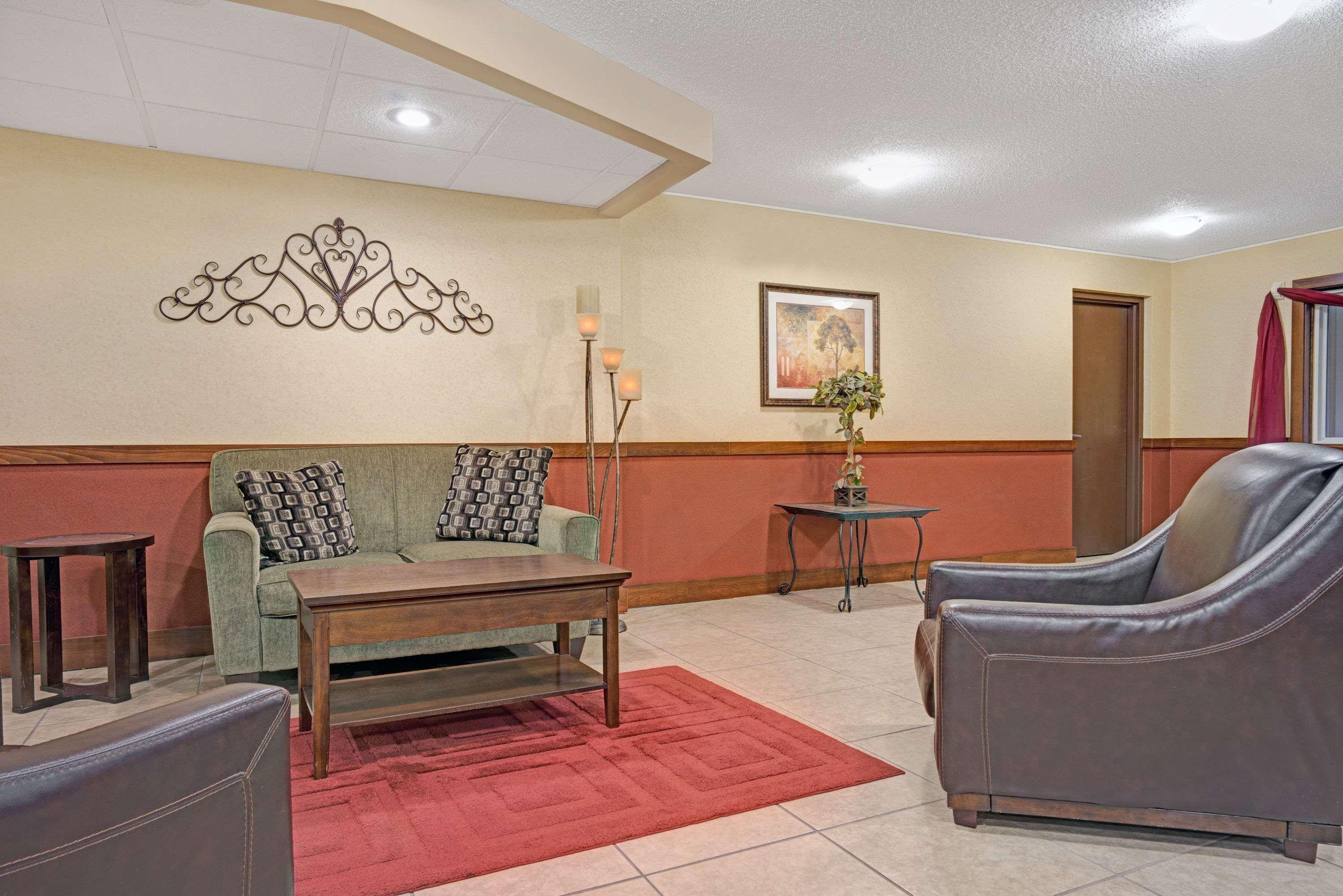 Super 8 By Wyndham Monticello Hotel Екстериор снимка