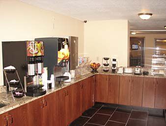 Super 8 By Wyndham Monticello Hotel Ресторант снимка